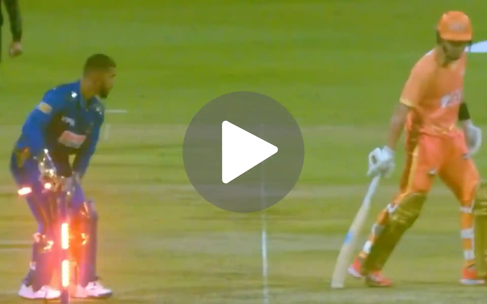 [Watch] MI Emirates Go Against 3rd Umpire's Verdict; Cancel Appeal Against Batter In ILT20